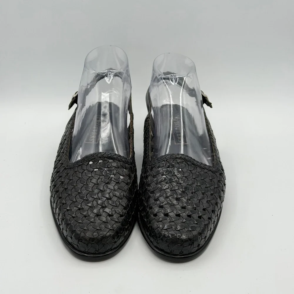 Trotters Lea Woven Leather Slingback Flats Women 10M Black Brazil Classic Office